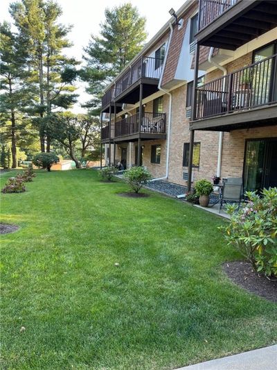 C108 - 752 Quaker Lane, Condo with 1 bedrooms, 1 bathrooms and 2 parking in Warwick RI | Image 2