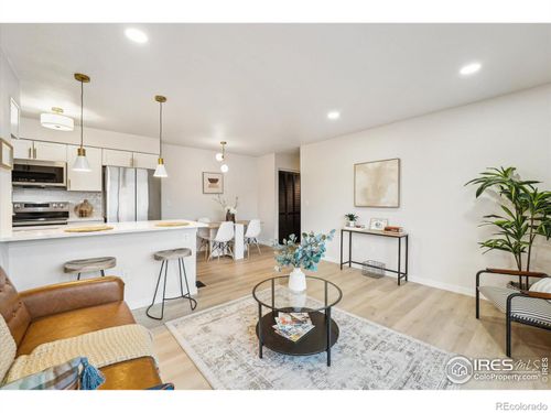 apt-41-3225 S Garrison St, Lakewood, CO, 80227-4654 | Card Image