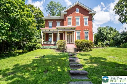 11 E Front St, Jim Thorpe, PA, 18229-2312 | Card Image