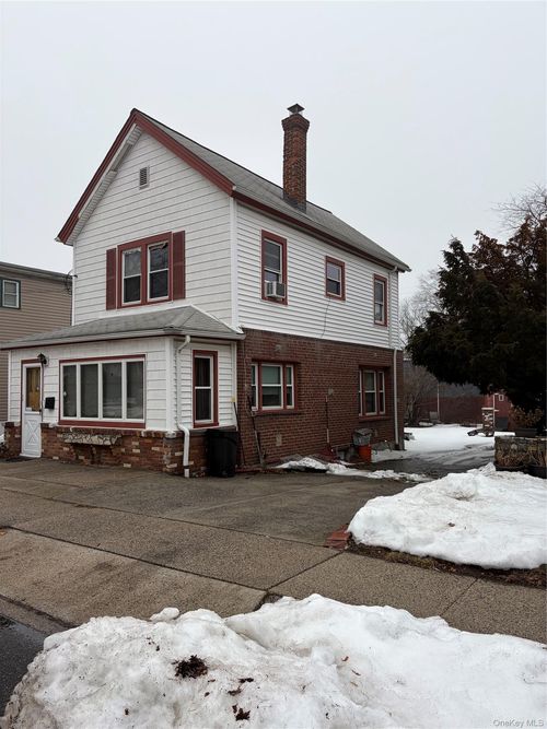 49 Mckee St, Floral Park, NY, 11001-1615 | Card Image