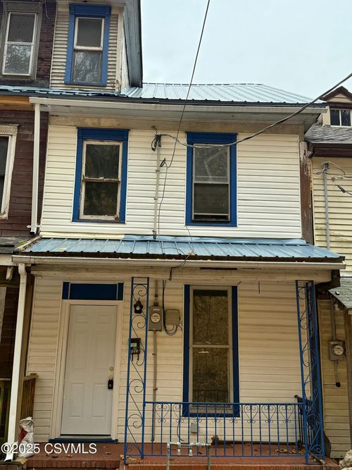 303 S Rock St, Shamokin, PA, 17872-6401 | Card Image