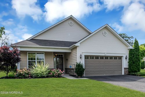 12 Winding River Ct, Lakewood, NJ, 08701-5784 | Card Image