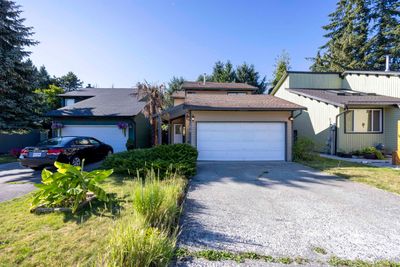 11879 Cherrington Pl, House other with 3 bedrooms, 2 bathrooms and 4 parking in Maple Ridge BC | Image 2