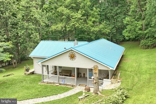 281 Middle River Rd, Brogue, PA, 17309-9047 | Card Image