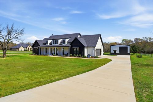 701 Glade Park Ct, Azle, TX, 76020-1767 | Card Image