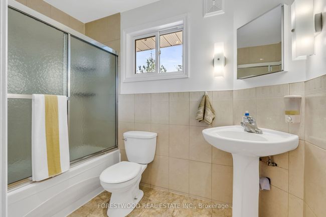 9245 8 Th Line, House other with 4 bedrooms, 2 bathrooms and 6 parking in Georgetown ON | Image 29