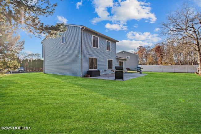 18 Sweetbriar Trl, House other with 4 bedrooms, 3 bathrooms and null parking in Howell NJ | Image 31