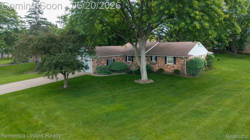 2223 Strader Dr, West Bloomfield, MI, 48324-1371 | Card Image