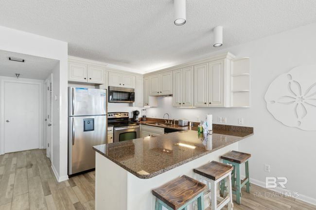 Kitchen | Image 5