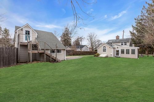 200 Village Ln, Orient, NY, 11957-1445 | Card Image