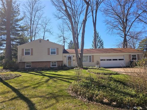 214 Cherry Lane, Avon Lake, OH, 44012 | Card Image