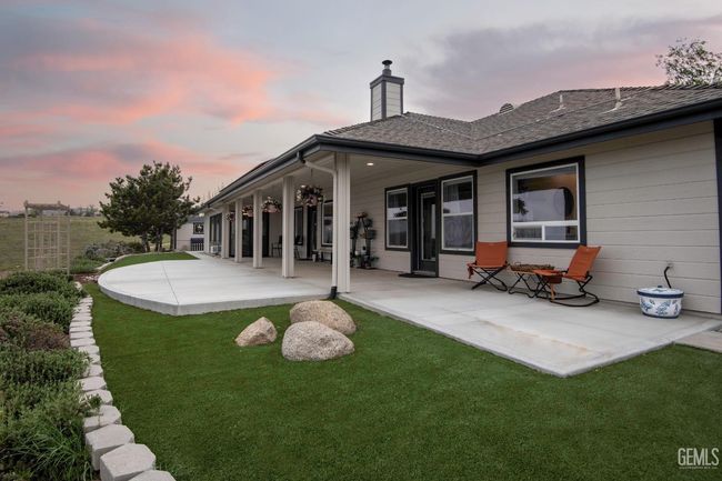 26700 Skyline Dr, House other with 3 bedrooms, 3 bathrooms and null parking in Tehachapi CA | Image 48