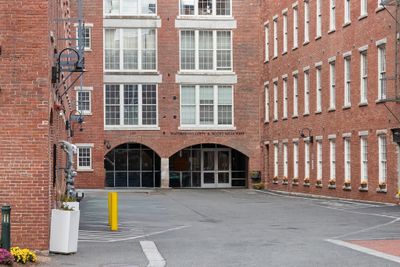 455 - 130 John St, Condo with 2 bedrooms, 2 bathrooms and null parking in Lowell MA | Image 2