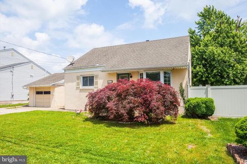 90 Hoover Ave, Hamilton, NJ, 08619-1726 | Card Image