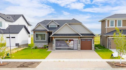 33 N Bridges Landing, Langdon, AB, T0J1X3 | Card Image