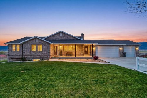 495 300, Moroni, UT, 84646-7693 | Card Image