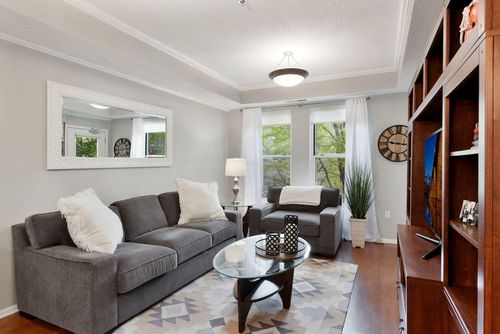 apt-304-645 N 1st St, Minneapolis, MN, 55401-1191 | Card Image