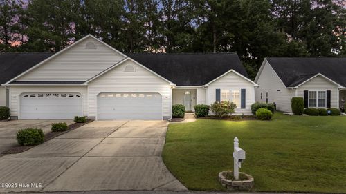 110 Tiger Woods Pl, New Bern, NC, 28560-8490 | Card Image