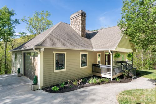 36 Snow Shoe Dr, Asheville, NC, 28803-8554 | Card Image