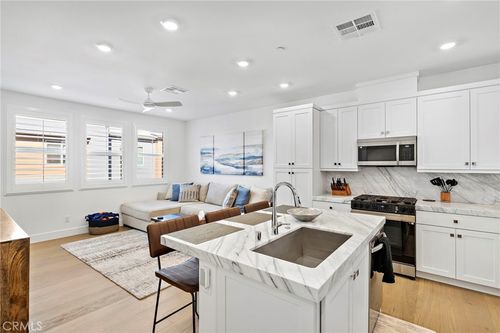 530 Bluegrass Way, Ladera Ranch, CA, 92694-1720 | Card Image