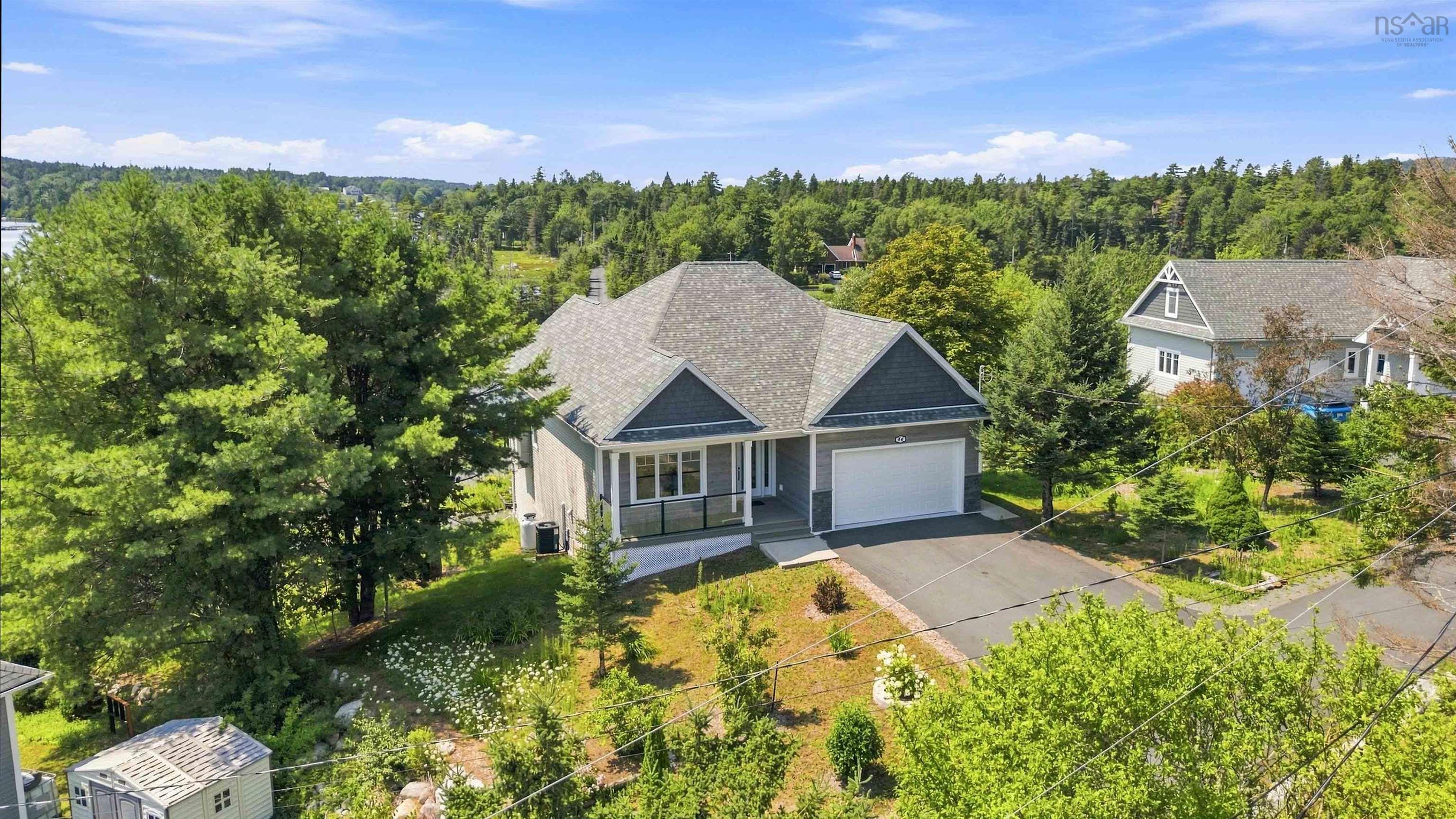 Residential in Tantallon 4