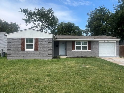 3035 Karla Dr, Mesquite, TX, 75150-1819 | Card Image