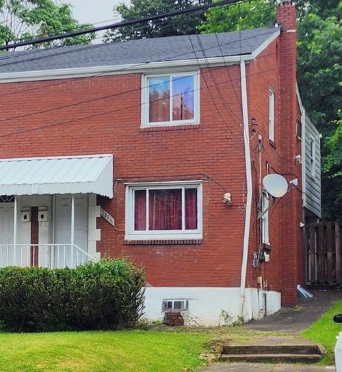 1116 Woodbine St, Pittsburgh, PA, 15201-1632 | Card Image
