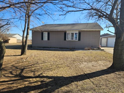1408 N State Route 1 17, Momence, IL, 60954-3468 | Card Image