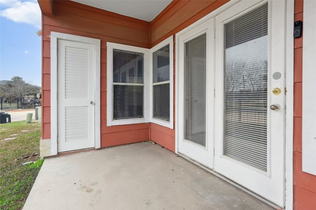 Property entrance featuring a patio area | Image 24