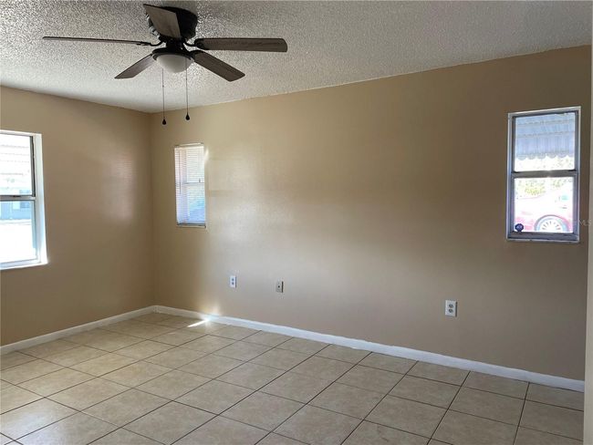 3807 Sw 143 Rd Lane Rd, House other with 2 bedrooms, 2 bathrooms and null parking in OCALA FL | Image 5