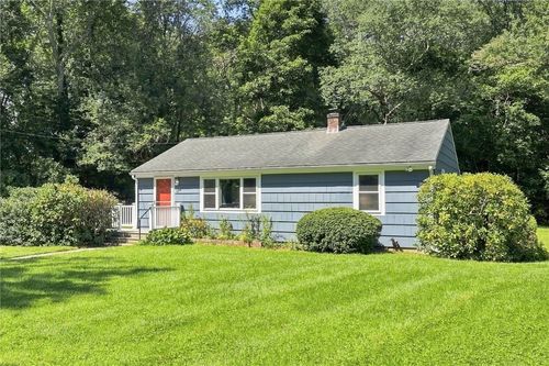 42 Sherman Ave, West Kingston, RI, 02892-1515 | Card Image