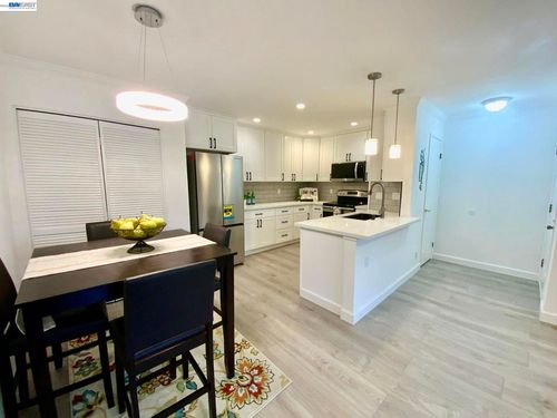 304 Hackamore Ln, Fremont, CA, 94539-7446 | Card Image