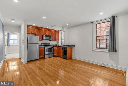 b-1r-1910 Fairmount Avenue, PHILADELPHIA, PA, 19130 | Card Image