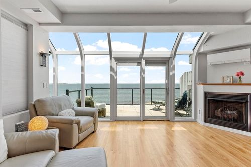 40-40 Oceanside, Hull, MA, 02045 | Card Image