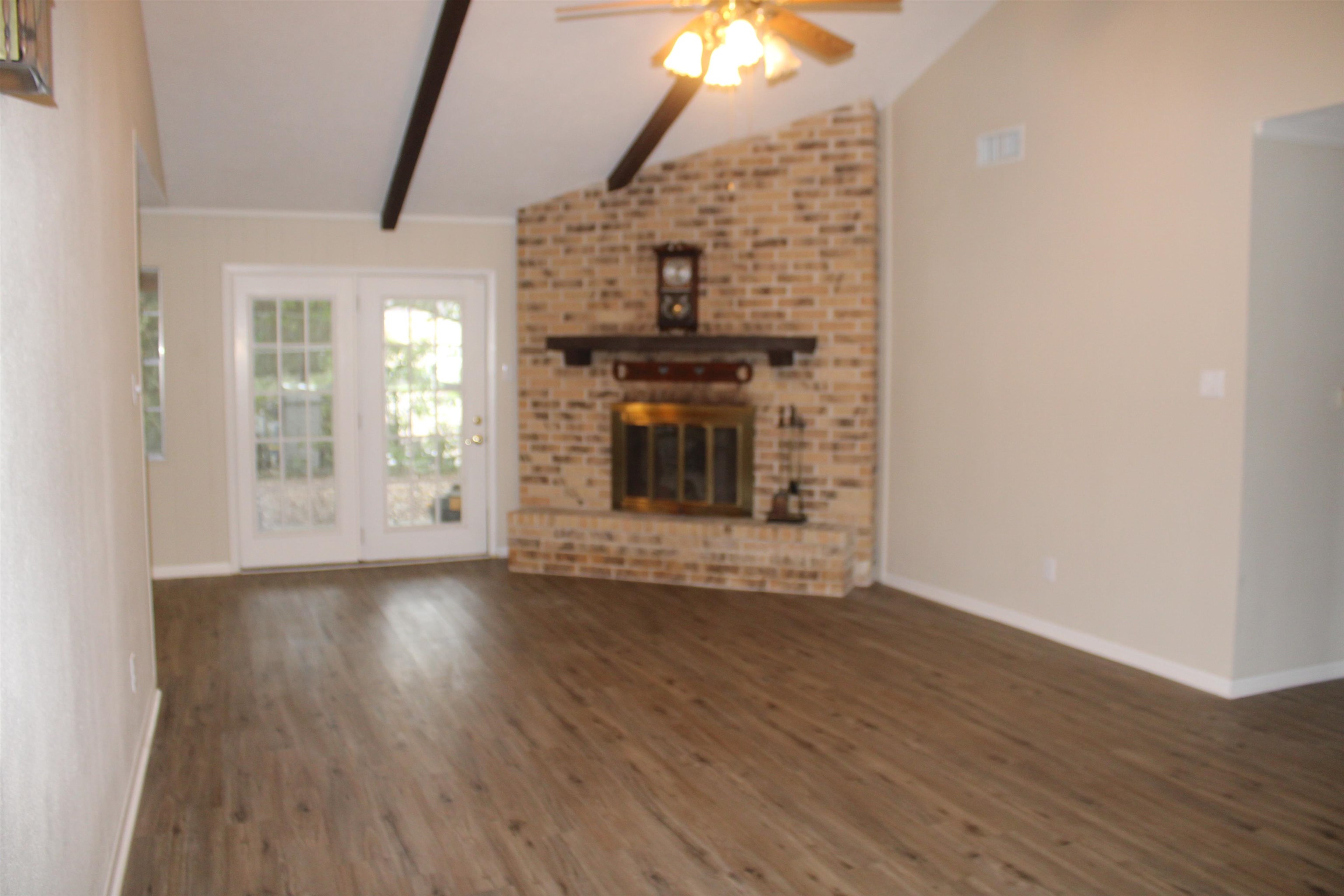 Residential in Winnie 2