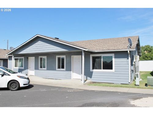 217 Nw 8th Ave, Milton-Freewater, OR, 97862-1924 | Card Image