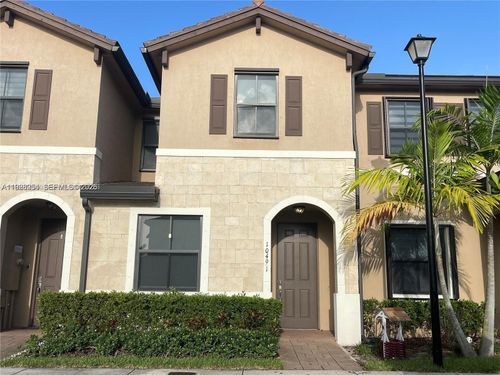 10491 W 34th Ct, Hialeah, FL, 33018-2112 | Card Image
