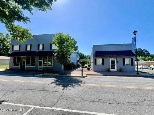 3865 S Main St, Farmville, NC, 27828-8548 | Card Image