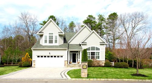 29 Wildflower Dr, Ridge, NY, 11961-2663 | Card Image