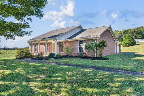 1776 Country Club Rd, Sparta, TN, 38583-3215 | Card Image