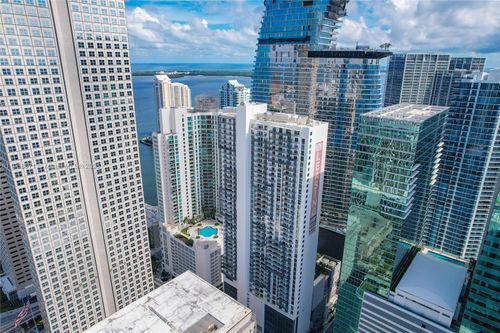 apt-1111-340 Se 3rd St, Miami, FL, 33131-1731 | Card Image