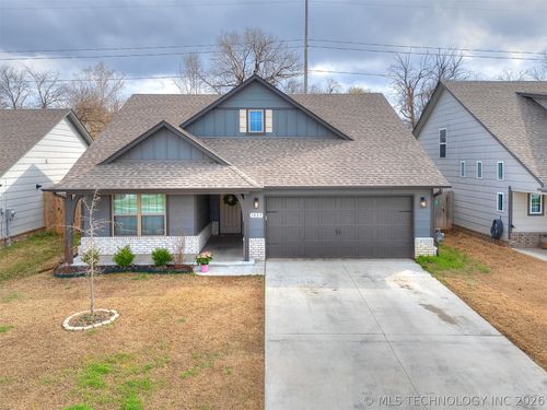 1825 E Winston St, Broken Arrow, OK, 74011-7507 | Card Image