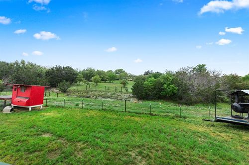 220 Creedmore Dr, Liberty Hill, TX, 78642-3513 | Card Image