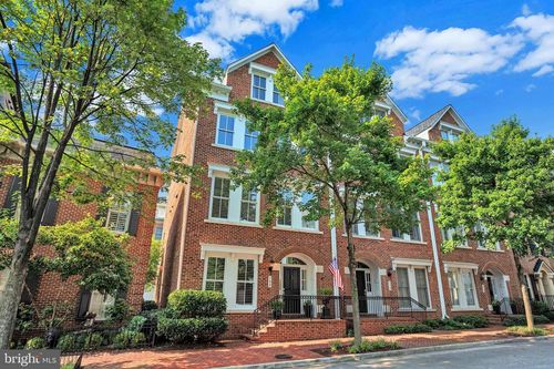 708 Day Ln, ALEXANDRIA, VA, 22314-6247 | Card Image