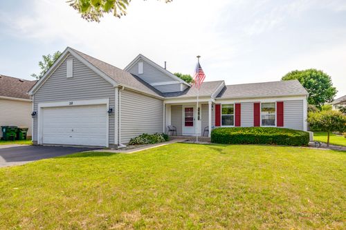 318 White Tail Dr, Hainesville, IL, 60030-3846 | Card Image