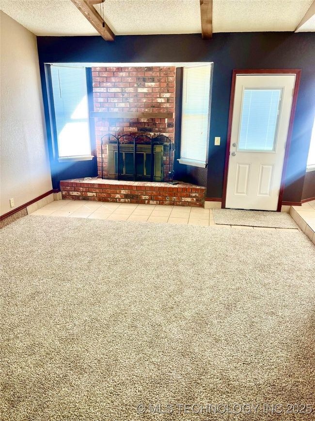 Living Room | Image 4