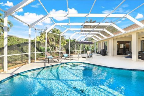 7520 Citrus Hill Ln, NAPLES, FL, 34109 | Card Image