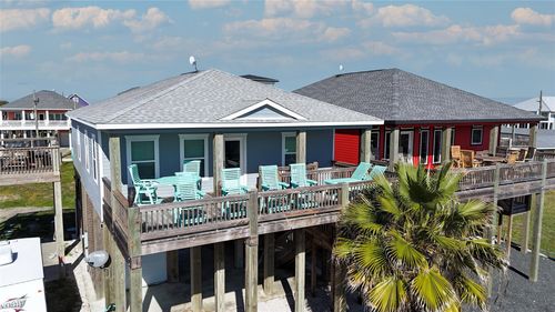1815 Redfish Ln, Crystal Beach, TX, 77650 | Card Image