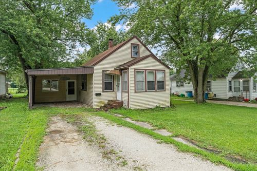 372 E Summer St, Paxton, IL, 60957-1740 | Card Image