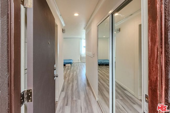 361 - 525 S Ardmore Ave, Condo with 0 bedrooms, 1 bathrooms and 1 parking in Los Angeles CA | Image 4